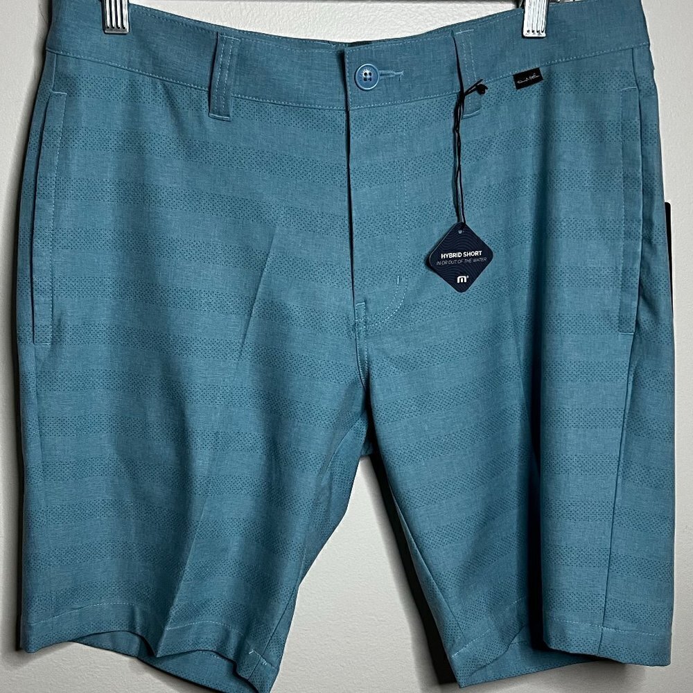 Travis Mathew LAKE POWELL SHORT in HEATHER DELPHINIUM Size 32
